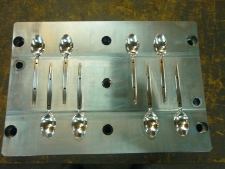 Mirror polished spoon cavity